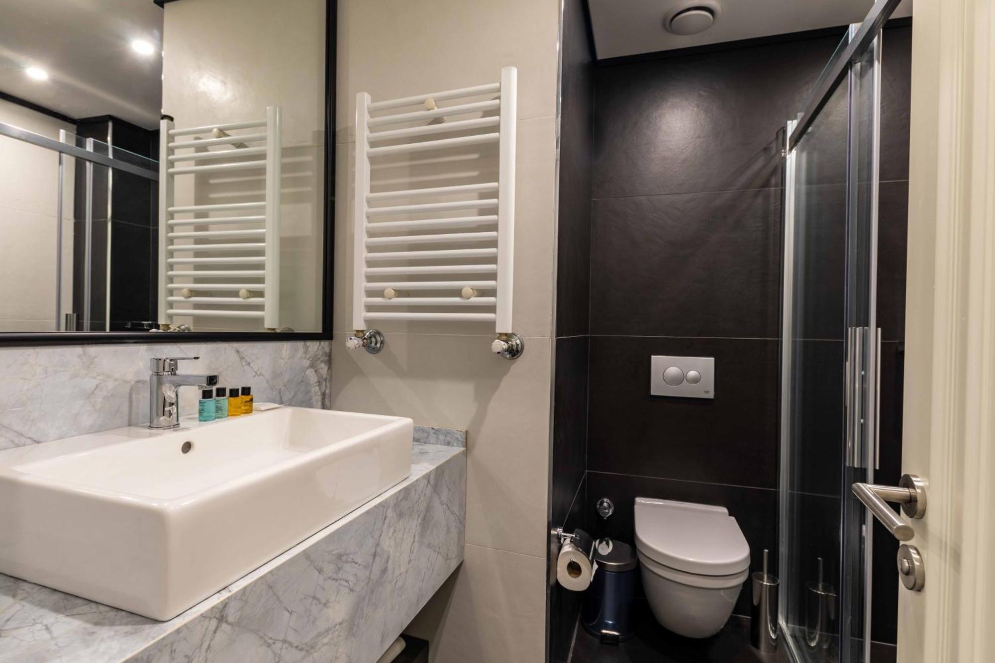Sala Suites Istanbul Exterior photo